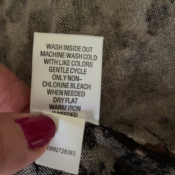 Leopard Cardigan - Picture 7 of 7